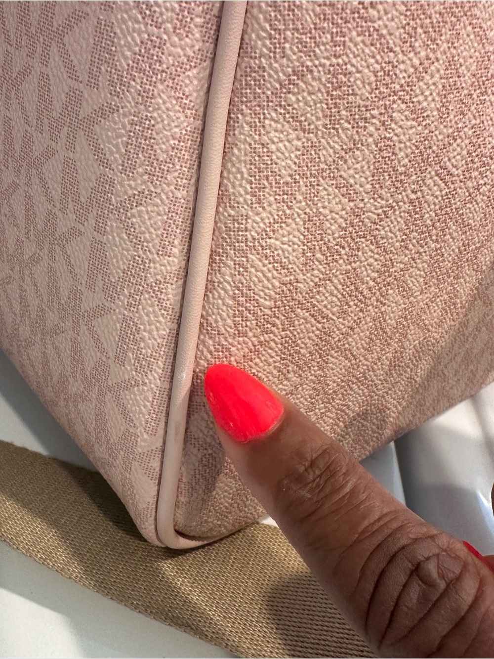Michael Kors Jet Set Large XL Weekender Bag Pink - Picture 10 of 11